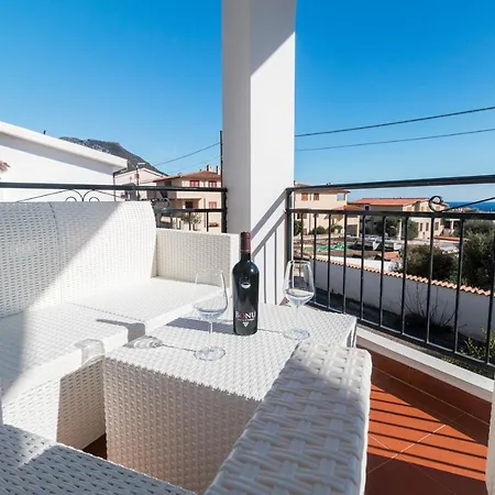 La Punta Апартаменты *